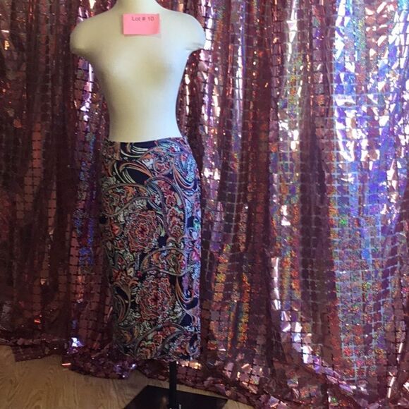MIDI wrap style skirt by WILLI SMITH in size small in paisley pattern - Picture 1 of 9
